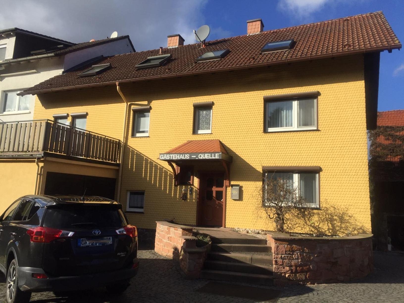 Gaestehaus Zur Quelle Wächtersbach Eksteriør billede